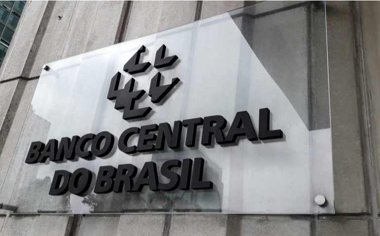 O Banco Central pode evoluir sem se tornar juiz e carrasco