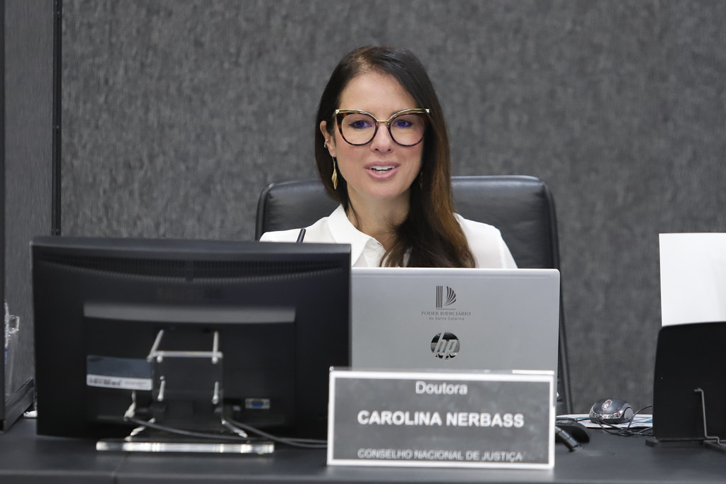 Anoreg/PR conversa com a juíza do CNJ, Carolina Ranzolin Nerbass, sobre a extrajudicialização de divórcios e inventários envolvendo menores