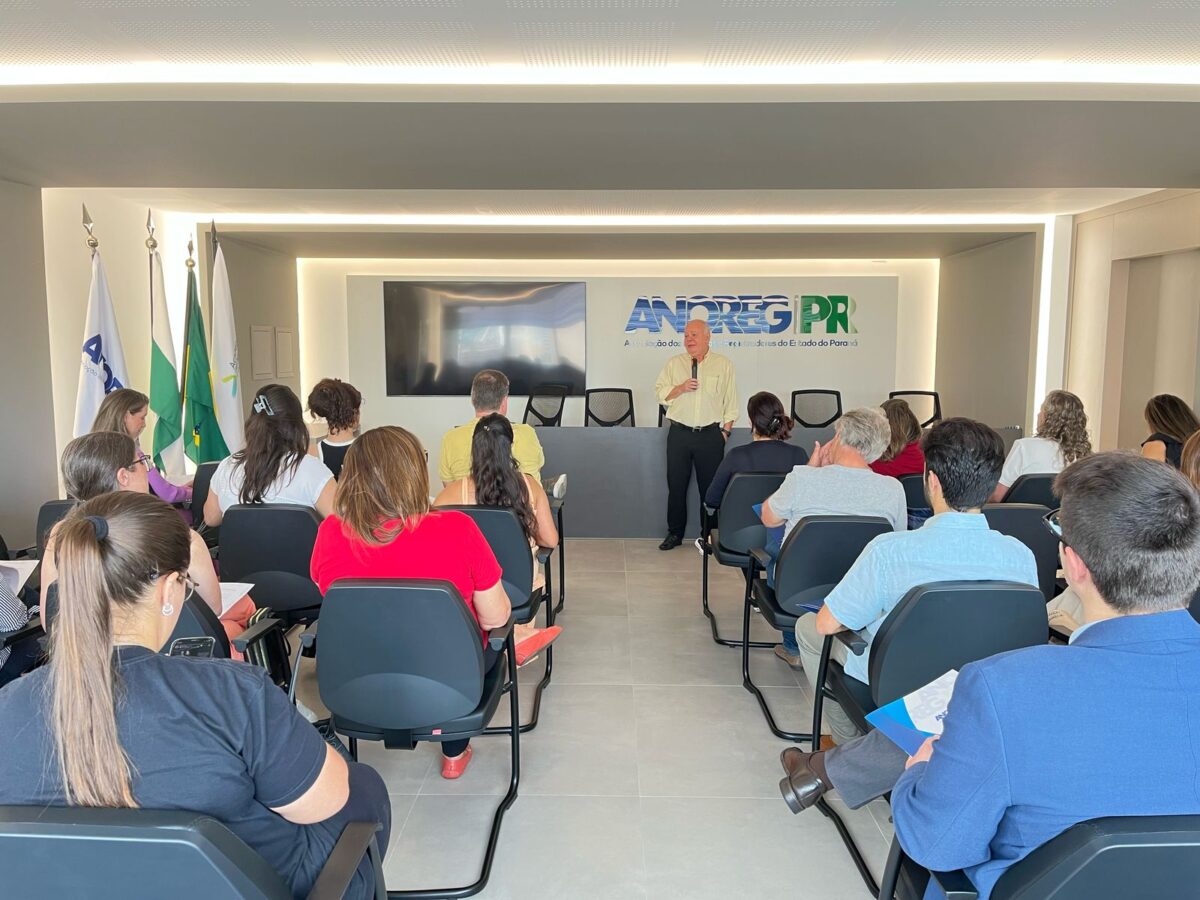 Anoreg/PR realiza curso de Usucapião e Adjudicação Compulsória Extrajudicial em Curitiba